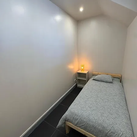 20min & 10 Guests & Pool Option Apartman *