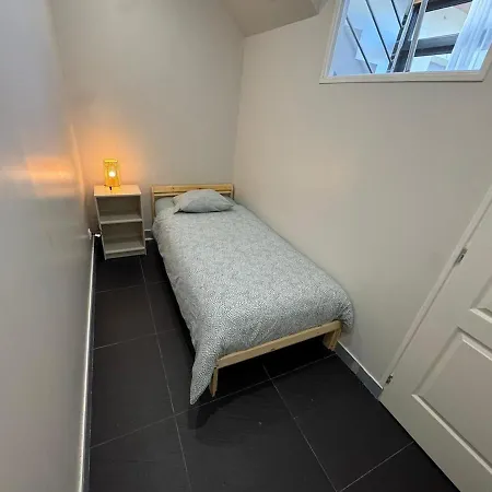 Apartment 20min & 10 Guests & Pool Option
