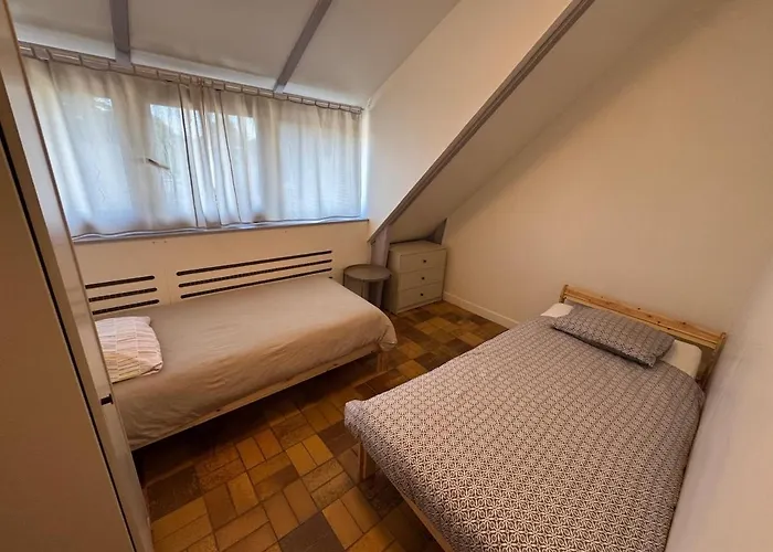 Apartment 20min & 10 Guests & Pool Option Coubron